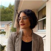 Laureata di primo livello in lettere (e attualmente studentessa magistrale) impartisce lezioni e ripetizioni per scuola elementare, medie e materie umanistiche per le superiori